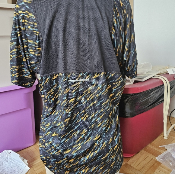 Asics t shirt - Picture 2 of 3